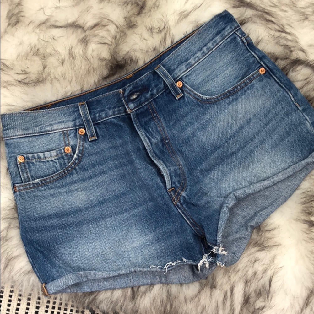 Levi’s 501 Jean Shorts sz29